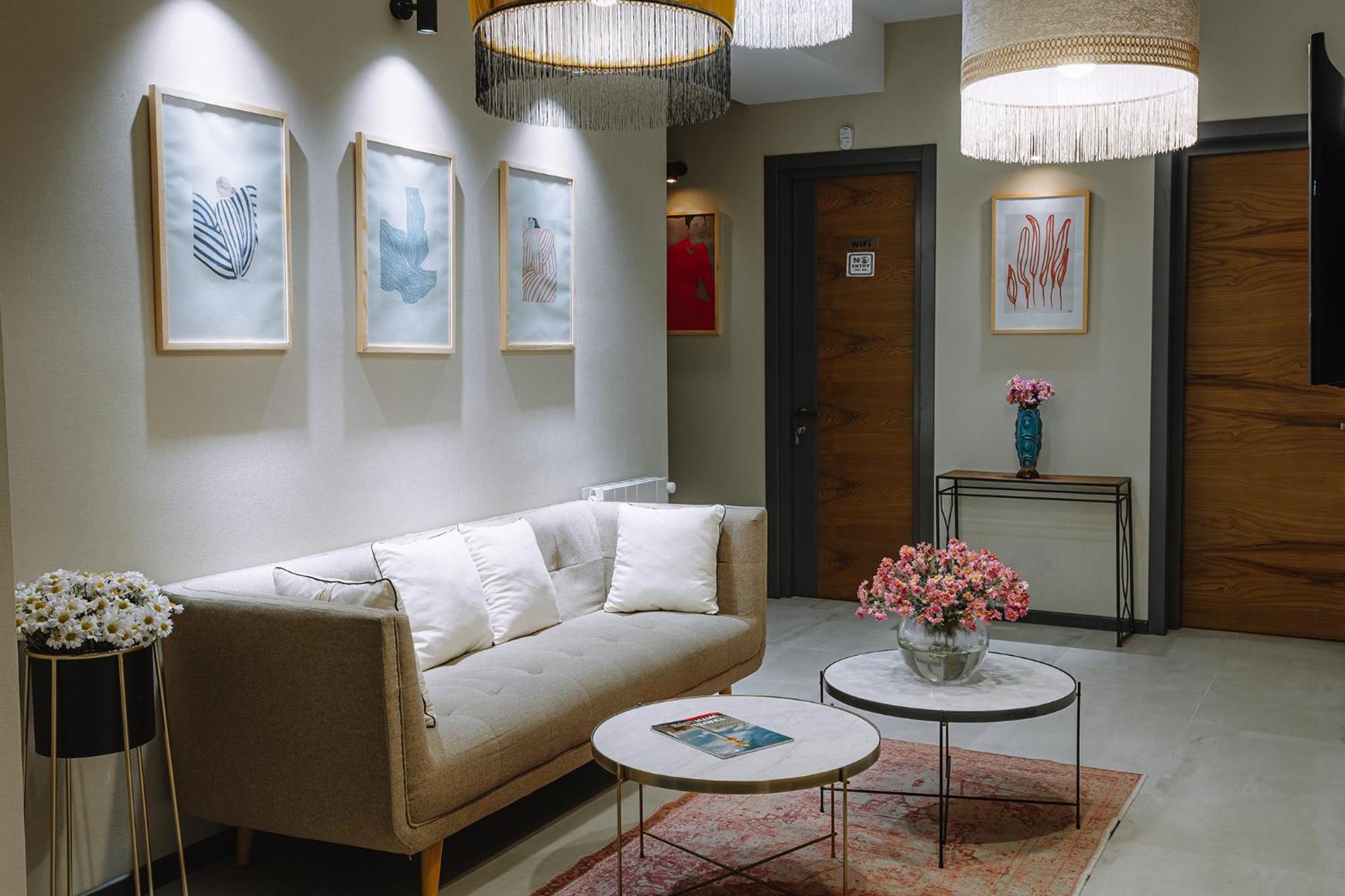 Hotel Sky Station Tbiliszi Kültér fotó