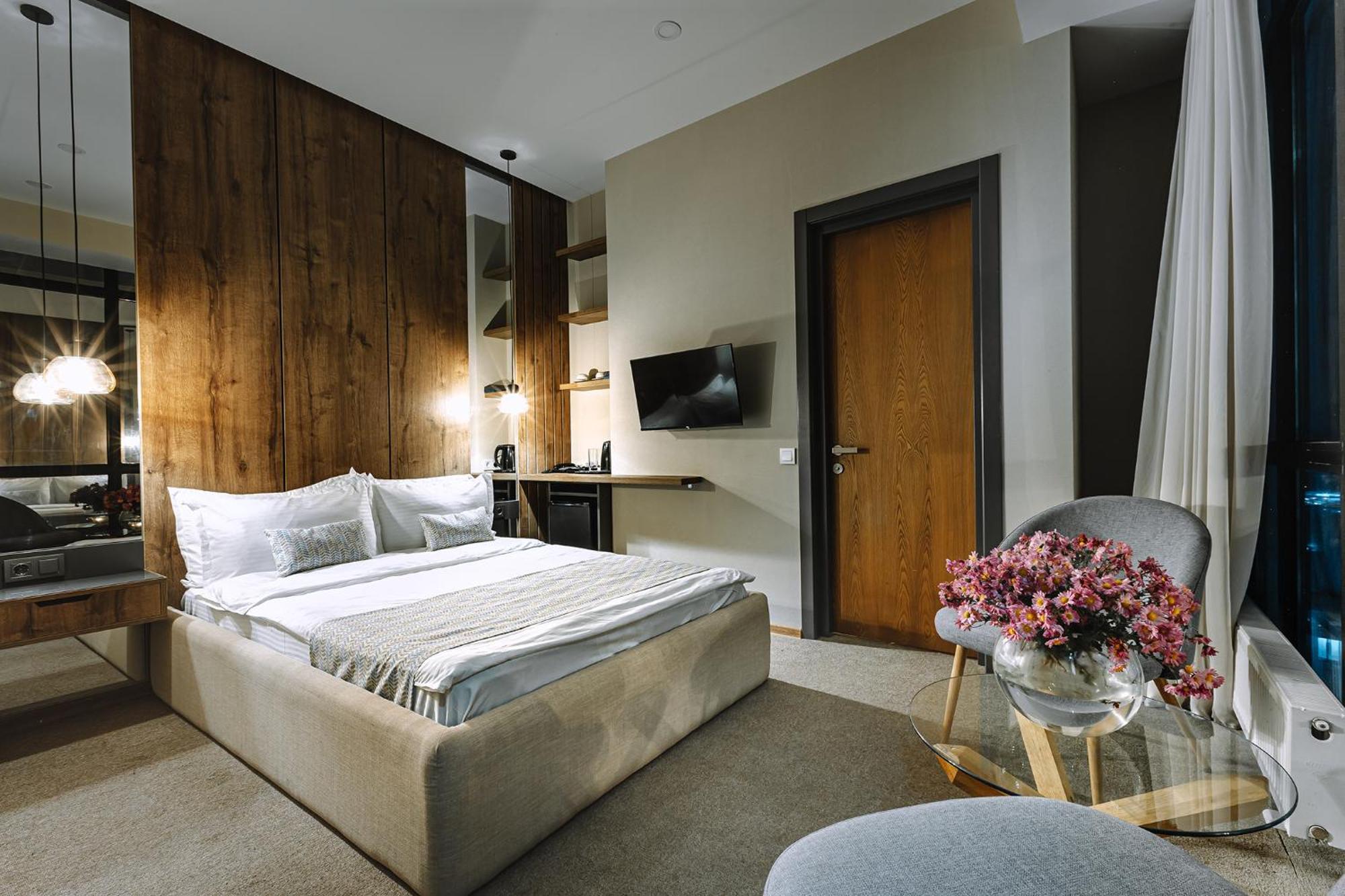 Hotel Sky Station Tbiliszi Kültér fotó