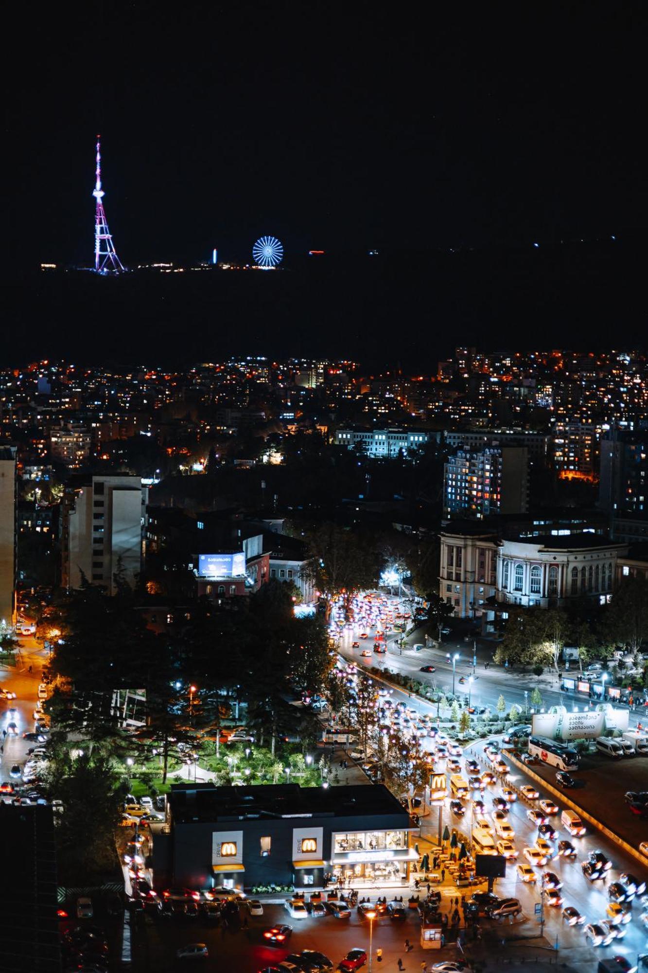 Hotel Sky Station Tbiliszi Kültér fotó