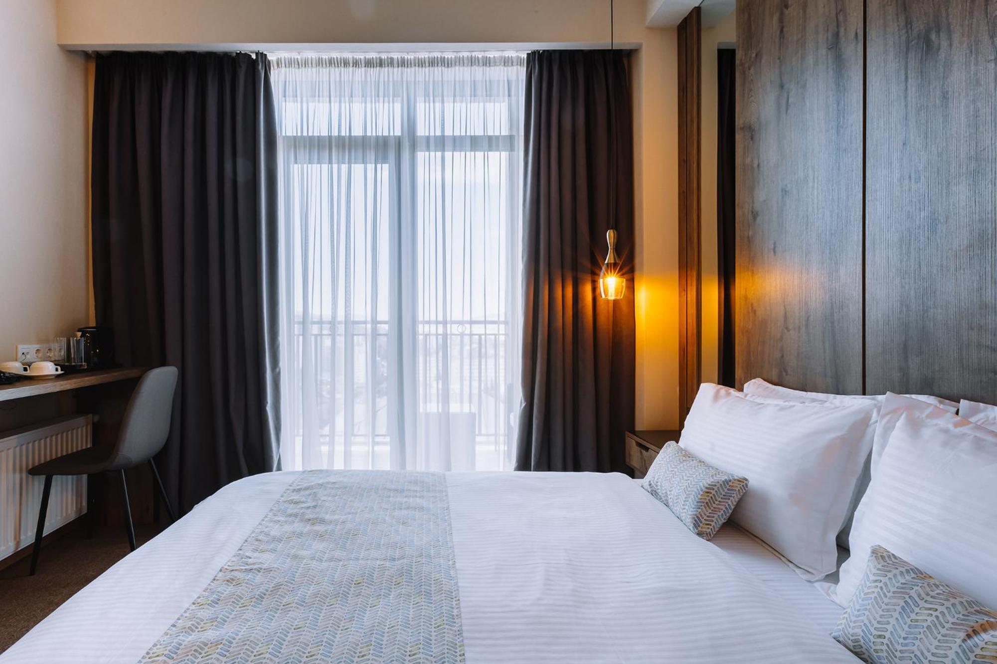 Hotel Sky Station Tbiliszi Kültér fotó