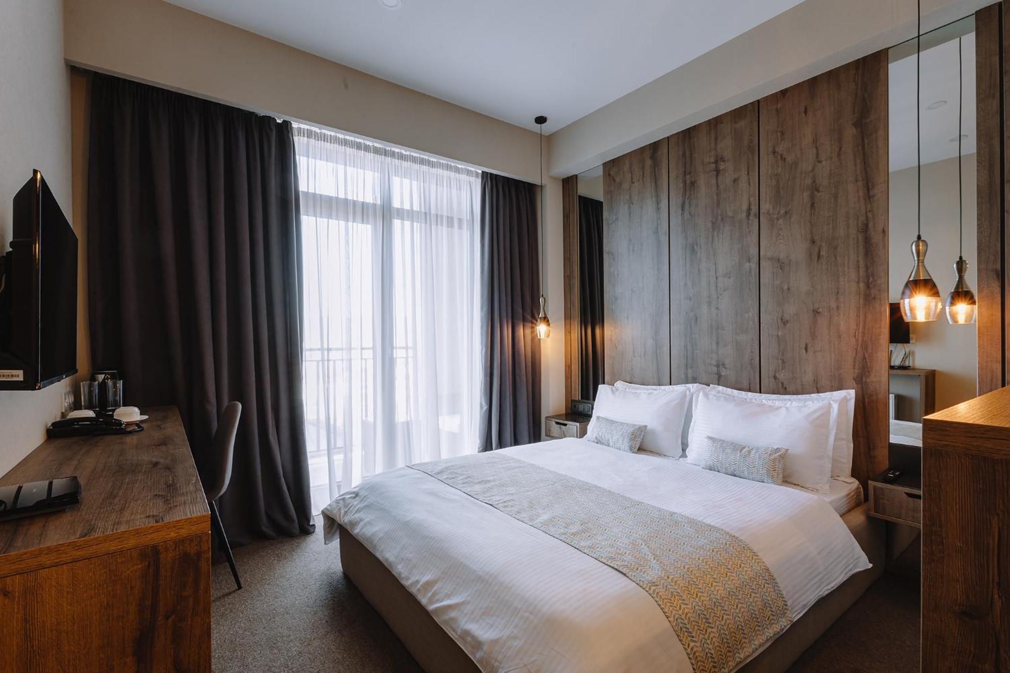 Hotel Sky Station Tbiliszi Kültér fotó