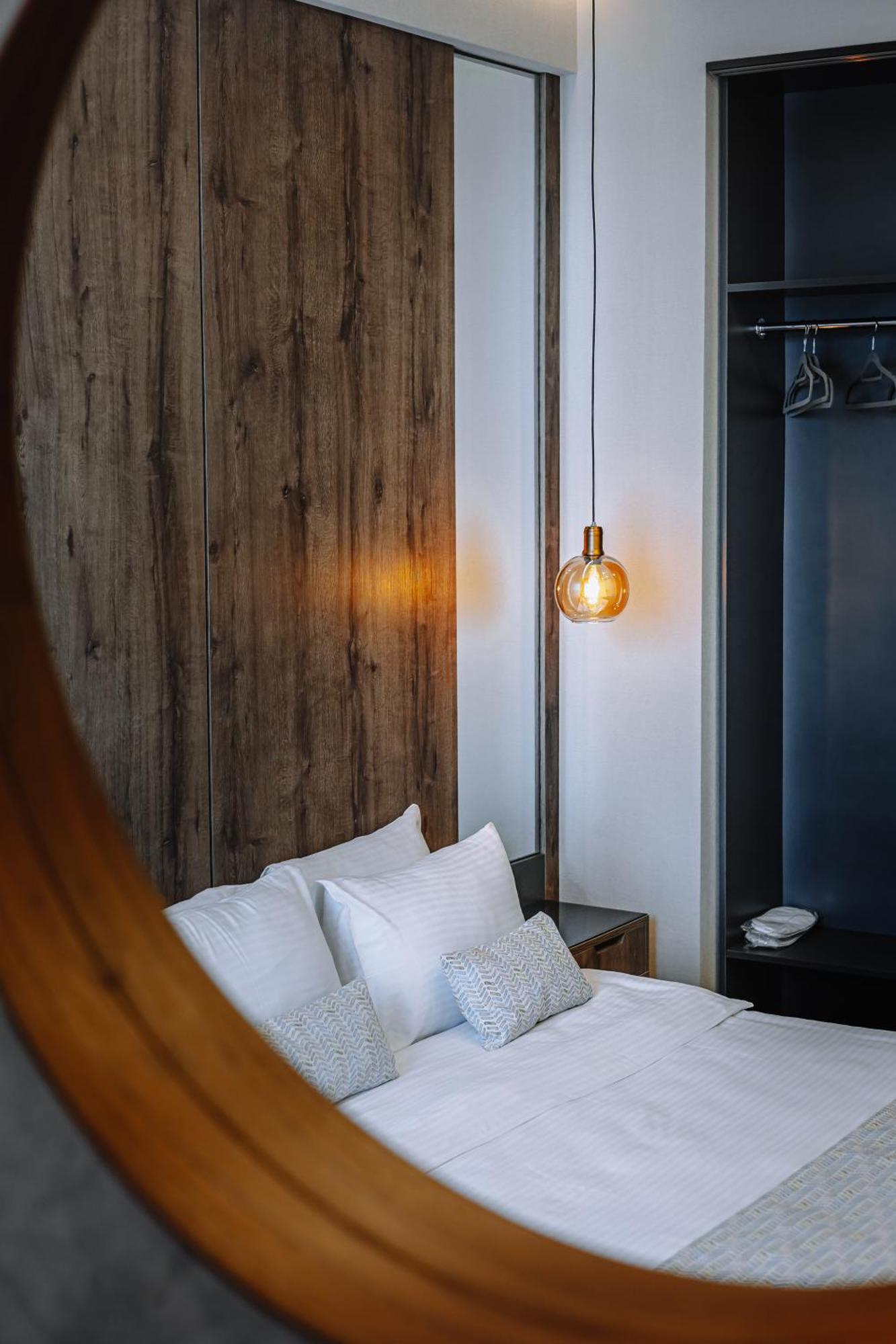 Hotel Sky Station Tbiliszi Kültér fotó